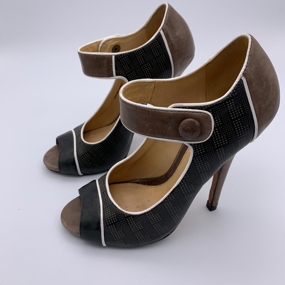 L.A.M.B Pinup LEATHER PEEP TOE PUMP STRAP HEELS - Picture 3 of 8